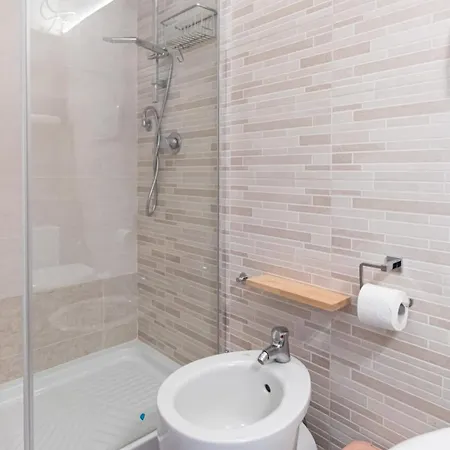 Appartement Italianway Easy - Cola Montano 8 *